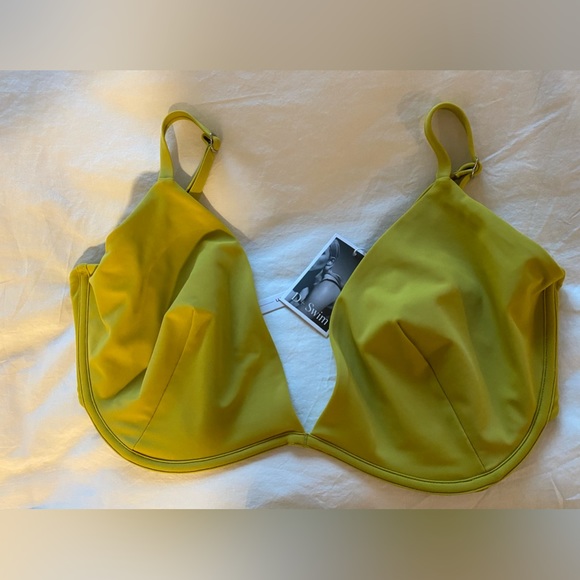 Form and Fold G-Cup Swimsuit - Picture 13 of 15